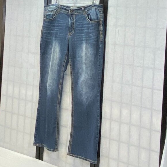 Faded Glory Embroidered Bootcut Joy Jeans 18W Medium Wash Denim Slim Fit Classic - Picture 4 of 14